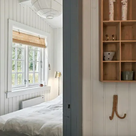 Cozy Summerhouse On Bornholm