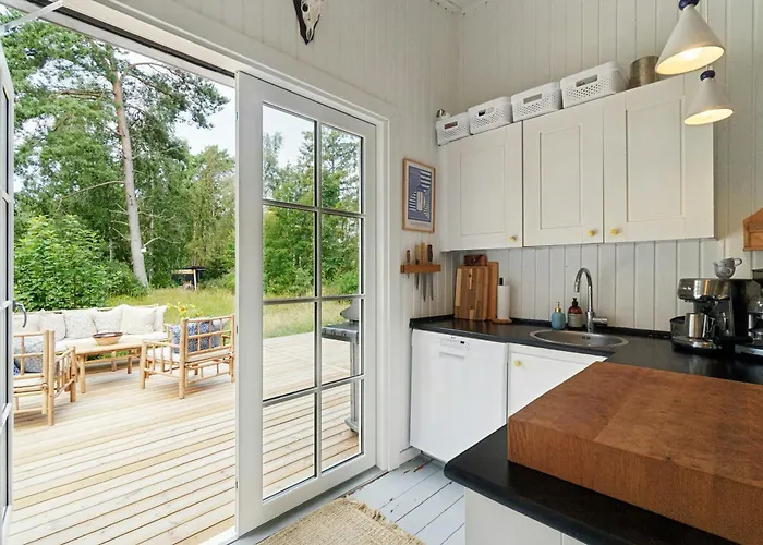 Semesterbostad Cozy Summerhouse On Bornholm