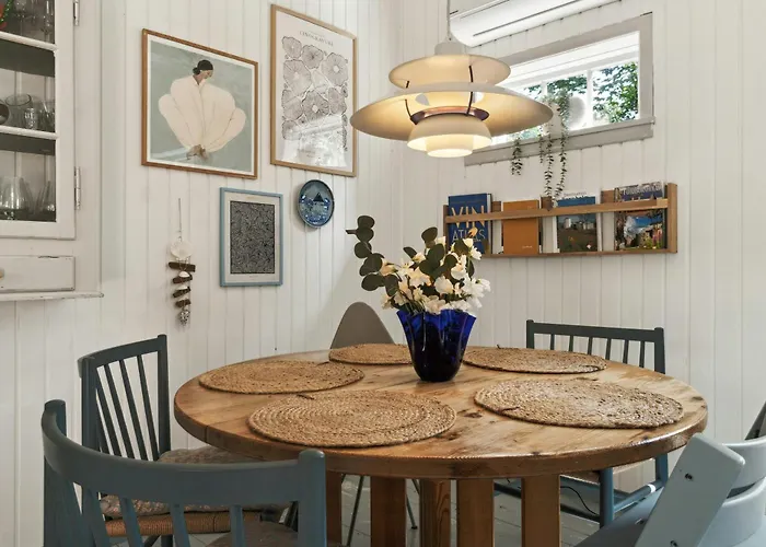 Cozy Summerhouse On Bornholm